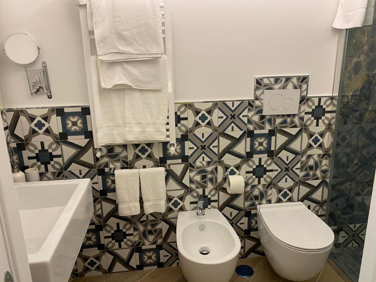 Porto Di Mare B&B Джовинацо Екстериор снимка