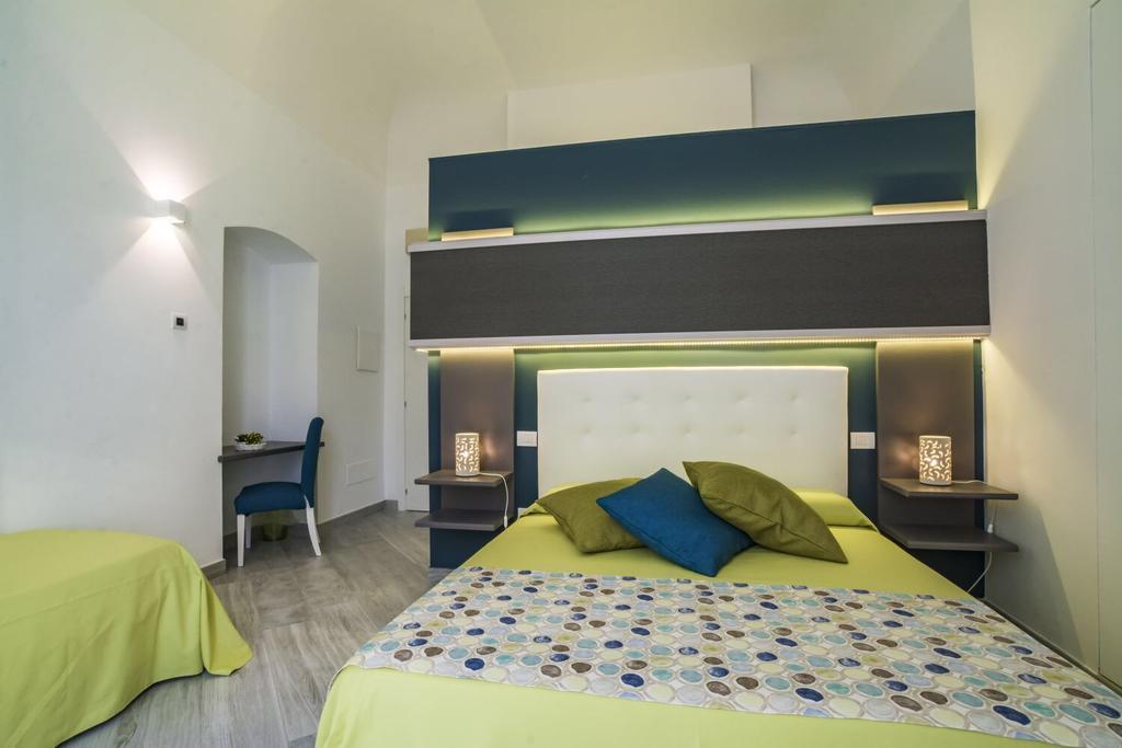 Porto Di Mare B&B Джовинацо Екстериор снимка